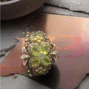 Barbara Bixby sterling silver/18k gold peridot flower ring size 6